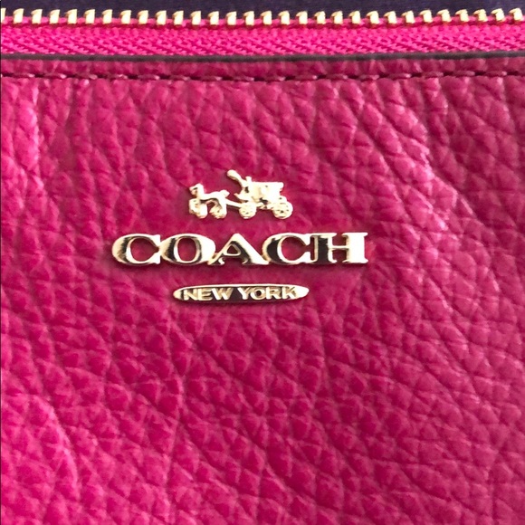 Fuzzy trim Coach wristlet - Picture 2 of 7